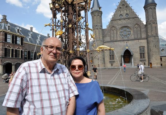 Dutch-Parliament-Hague-Dutch-Guide-Tours